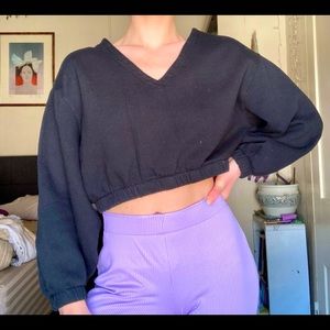 COZY cropped sweater 🖤